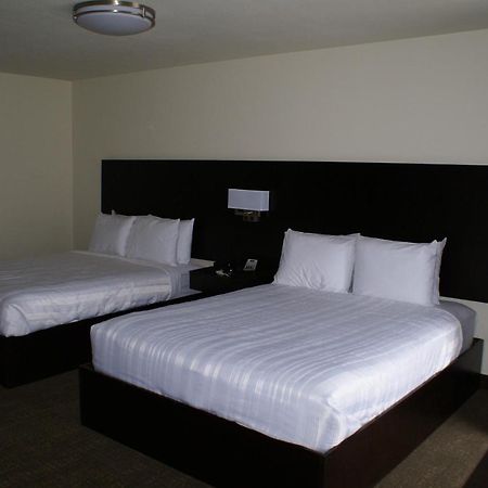 Boarders Inn & Suites By Cobblestone Hotels - Syracuse Buitenkant foto