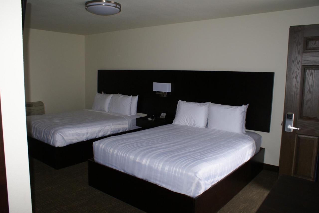 Boarders Inn & Suites By Cobblestone Hotels - Syracuse Buitenkant foto