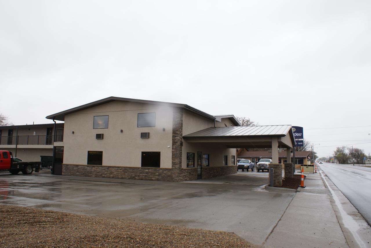 Boarders Inn & Suites By Cobblestone Hotels - Syracuse Buitenkant foto