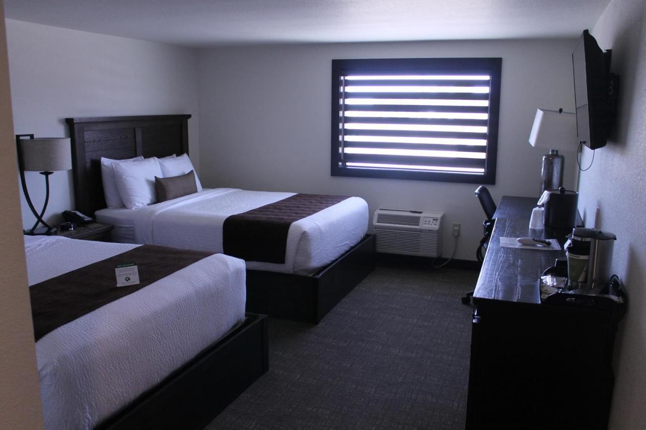 Boarders Inn & Suites By Cobblestone Hotels - Syracuse Buitenkant foto