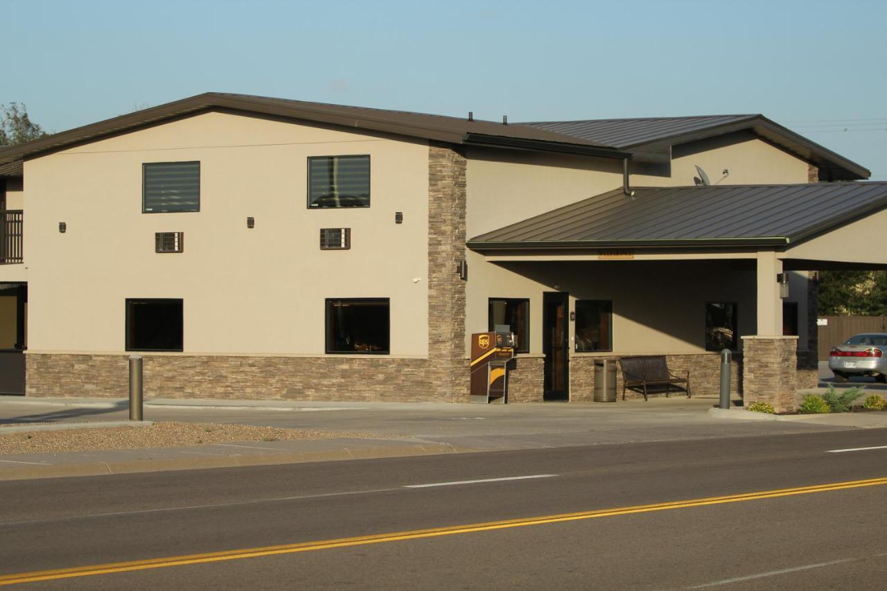 Boarders Inn & Suites By Cobblestone Hotels - Syracuse Buitenkant foto